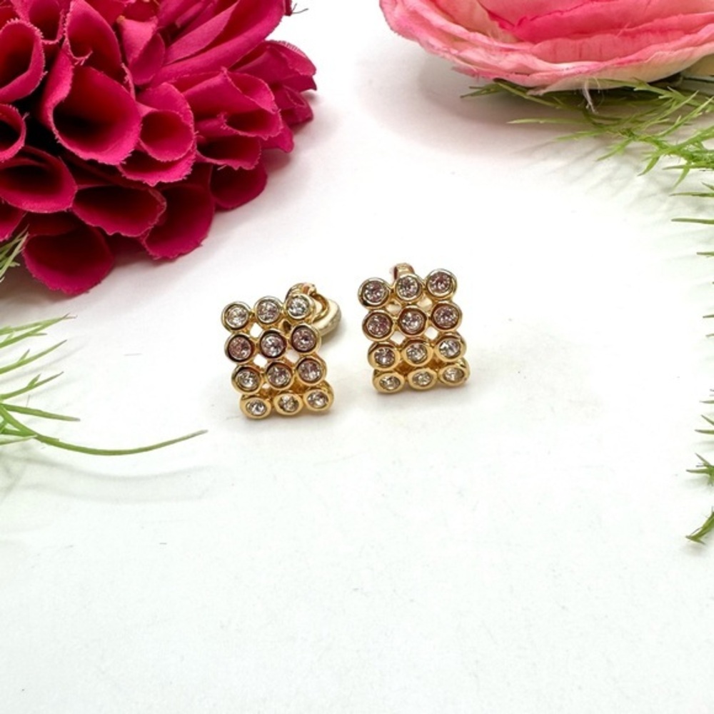 VINTAGE⚜️SWAROVSKI Rare Austrian Crystal Pavé Clip Earrings